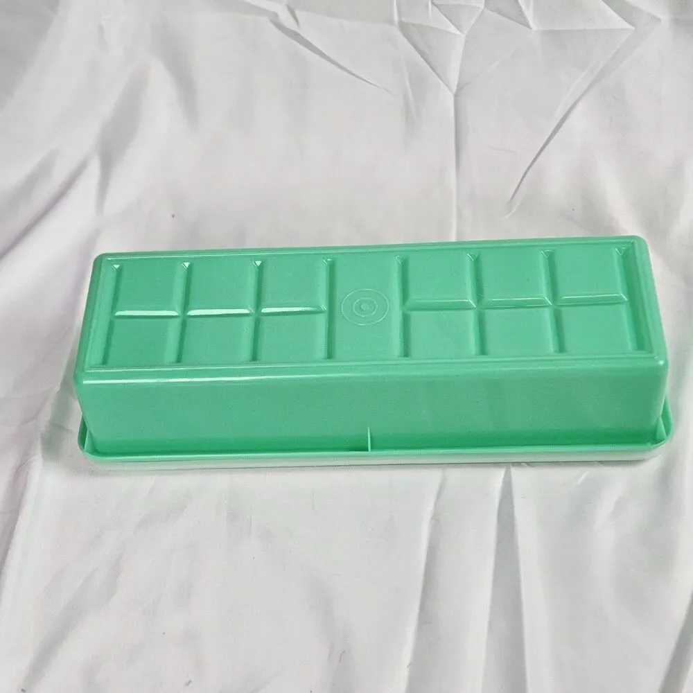 2 Pc. Tupperware Jadite Green Vegetable Celery Keeper #892-5 Rectangle with Lid